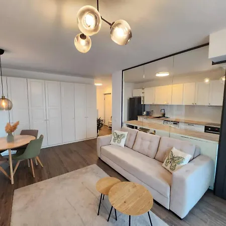 Grand Pipera Apartment *
